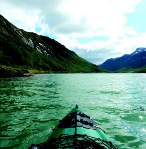 Bøvertunvannet i Bøverdalen er også verdt et besøk med kajakk