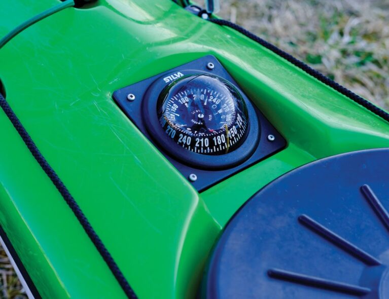 Kompass til kajakk