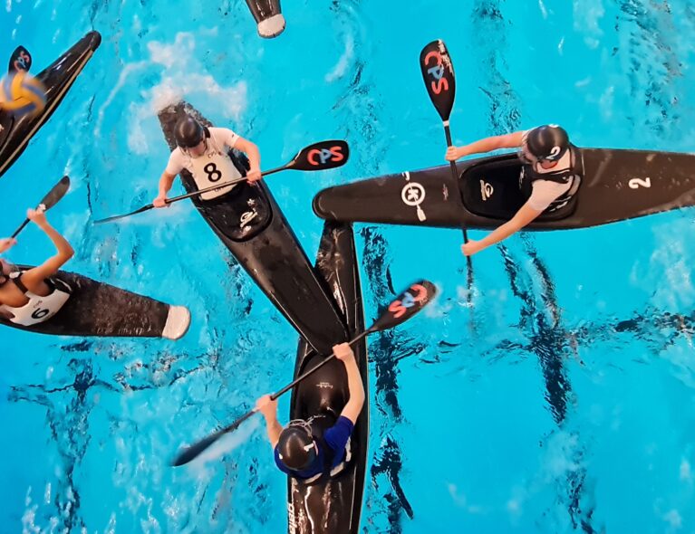 Vi var med på kajakkpolo-trening!