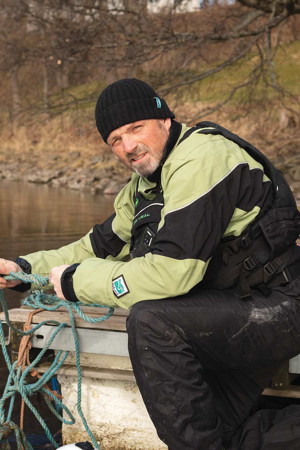 Trygg: Lek gir livskvalitet, men fordrer at man også er trygg. Egil Galaaen Gjølme jobber for begge deler og ønsker at flere skal få et positivt forhold til vann. Foto: Monika Nyhagen