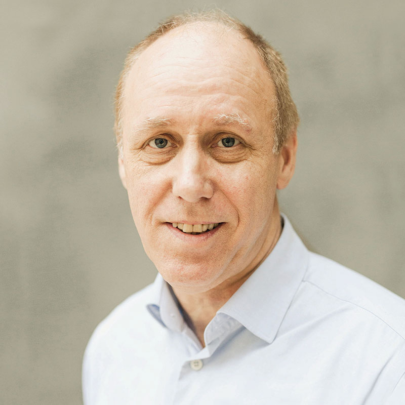 Torbjørn Brandeggen, kommunikasjonsrådgiver i Tryg, vet mye om hvem som må ta ansvaret og erstatte utstyret når uhellet er ute. Foto: Tryg